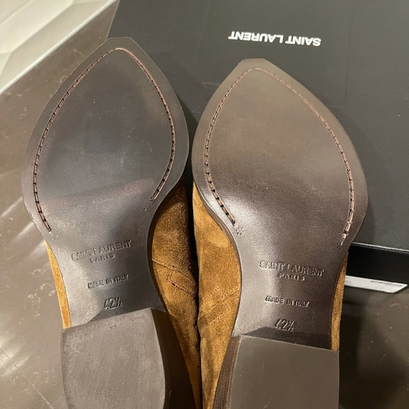 XX SOLD XX Saint Laurent Lukas Suede studded boots - Picture 6 of 8